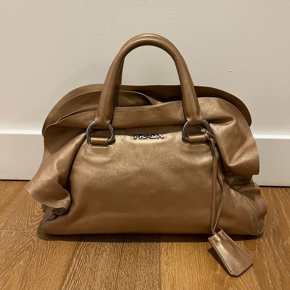 Prada Women's Tan Leather top handle bag used - Picture 3 of 12